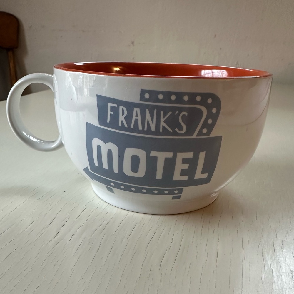 The Curiosity Shoppe Frank's Motel Retro Mug Americana Ivory Grey Orange
